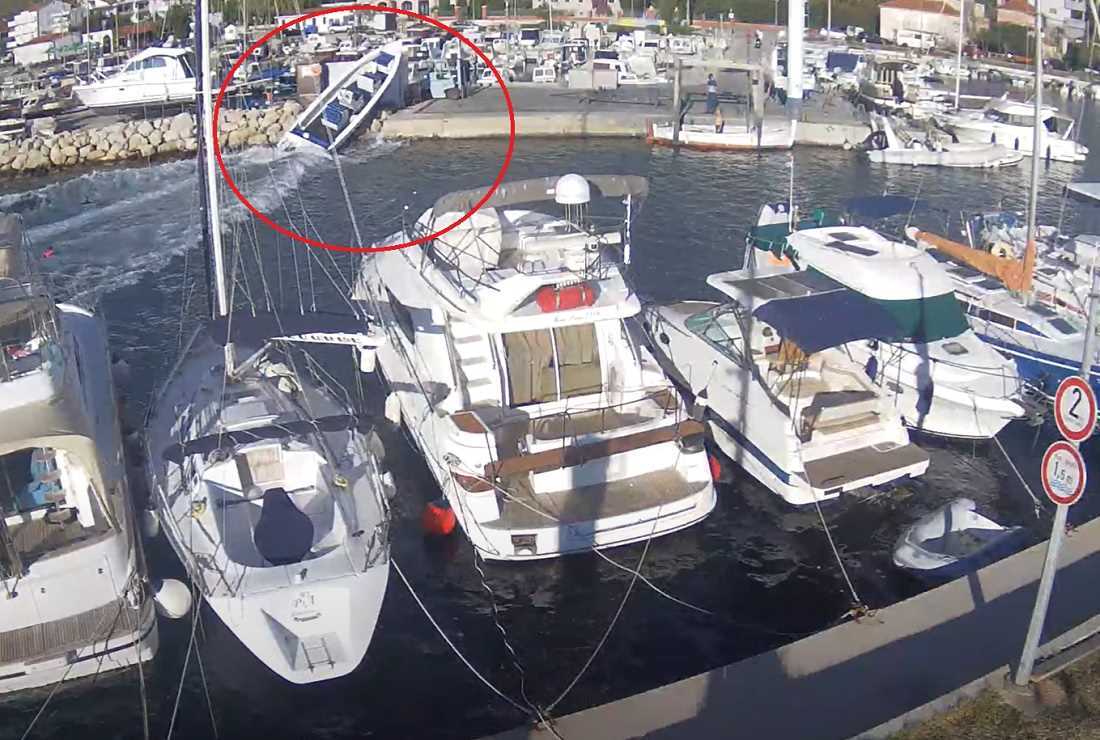 VIDEO Gliser u punoj brzini zabio se i izletio na obalu lučice Strožanac!