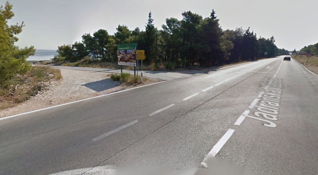Tešku prometnu nesreću kod Pakoštana skrivio vozač minibusa
