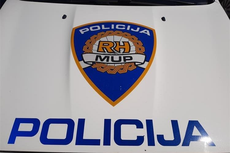 URLALI ČETNIČKE PJESME - U Obrovcu i Kninu dvojica privedena zbog vrijeđanja ugleda RH