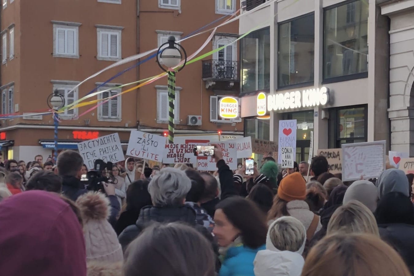 Riječki studenti podržali srpske kolege: "Solidarnost ne pozaje granice!"