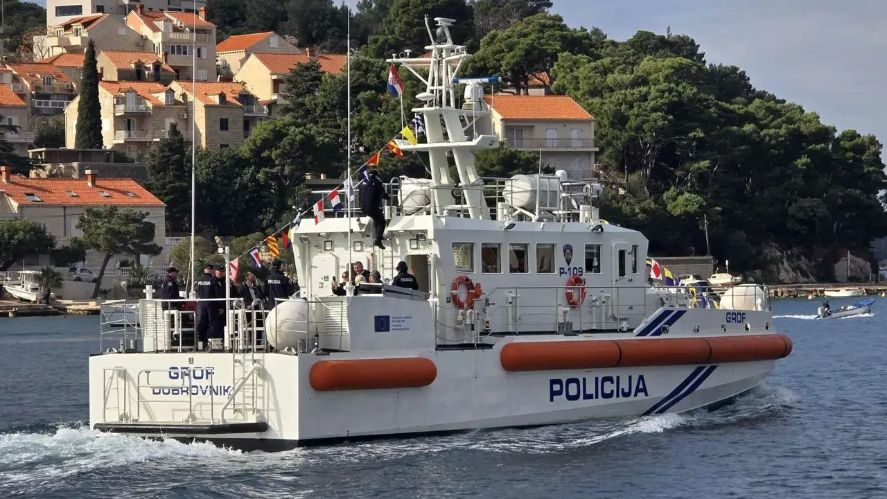 Dubrovačka pomorska policija dobila novi brod i obnovljenu zgrade u Gružu - Na otvaranje stigao i Božinović