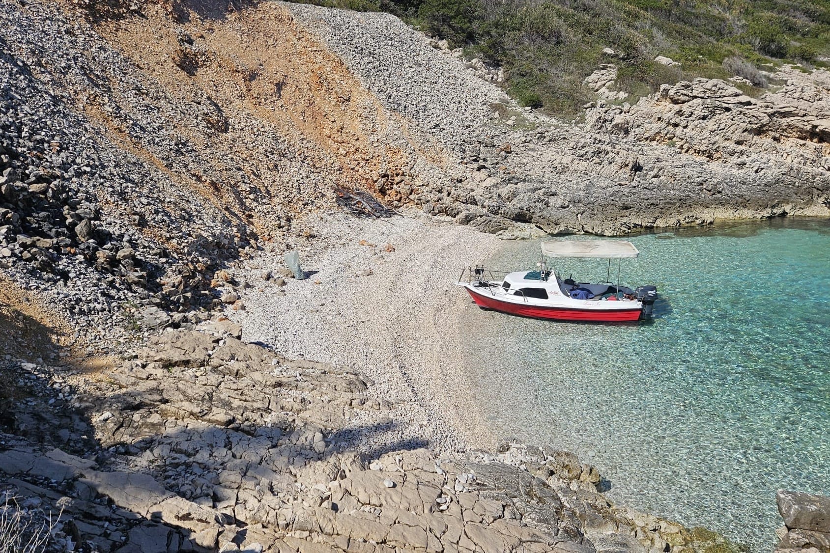 Eko Akcija "Za čišća Pučišća" - skupljeno 12 kubnih metara otpada