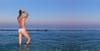 NIJANSE LICEMJERJA Kako je strankinja u toplesu postala simbol zgražanja u Dalmaciji, a žena u kupaćem zgražava islamiste u BiH?