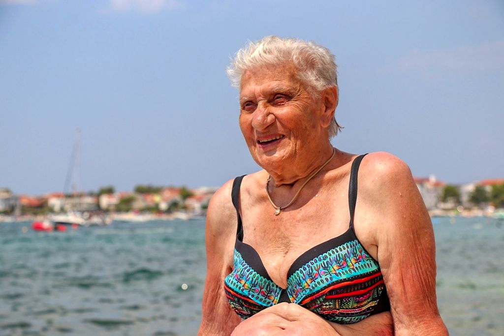 Najstarija turistkinja na Viru ima 99 godina i ispunila je obećanje povratka na otok