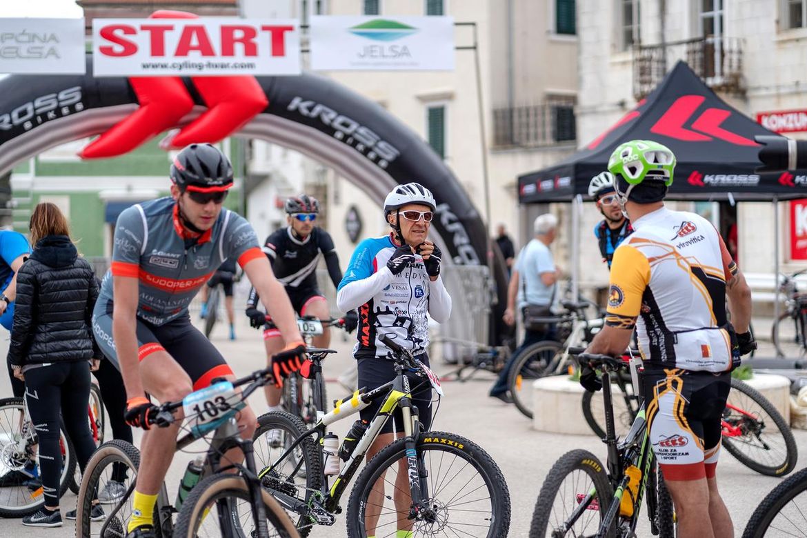 Sportski rujan u Jelsi