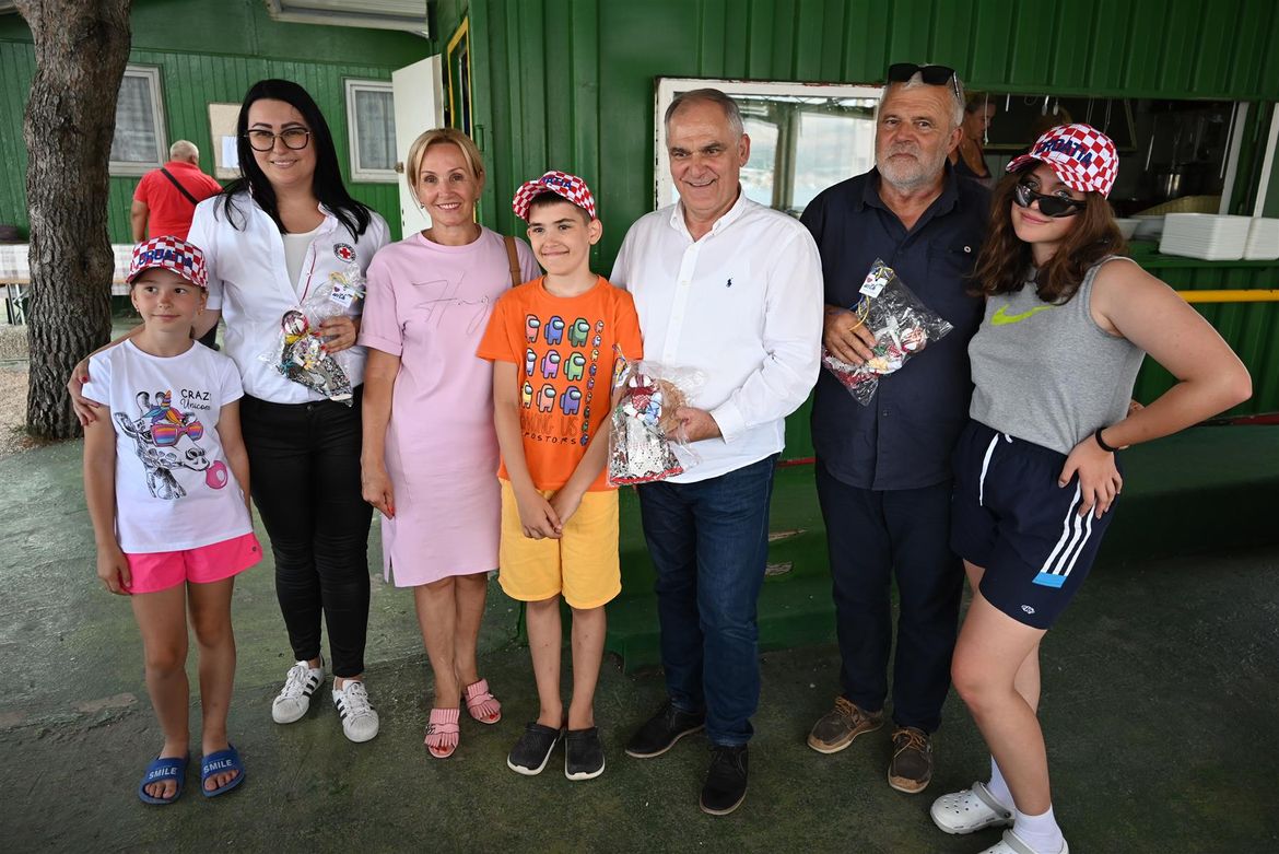 Skupina djece iz Ukrajine ljetuje na Čiovu