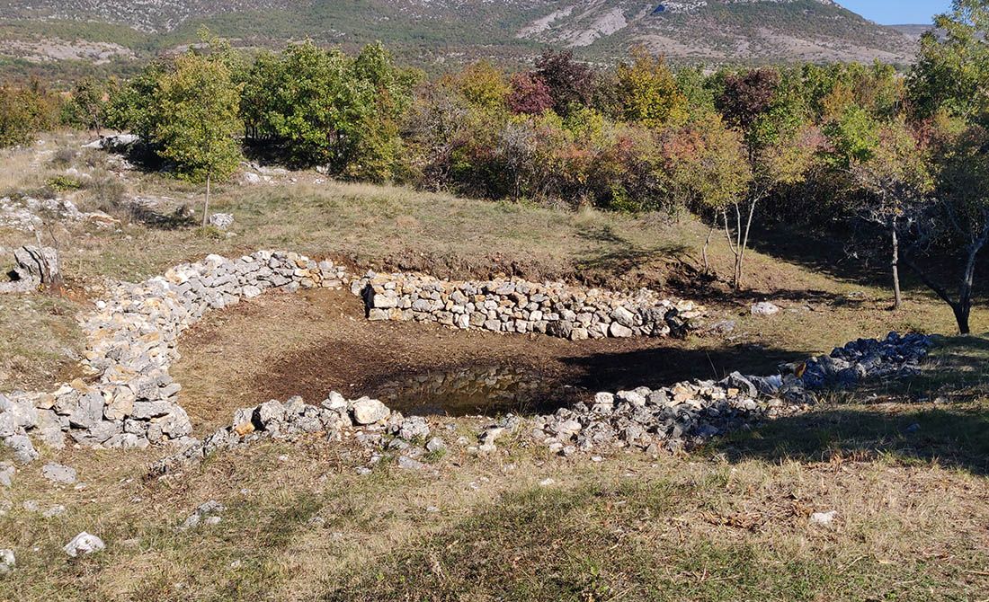Počeo projekt obnove lokvi i bunara na krškim planinama Hrvatske