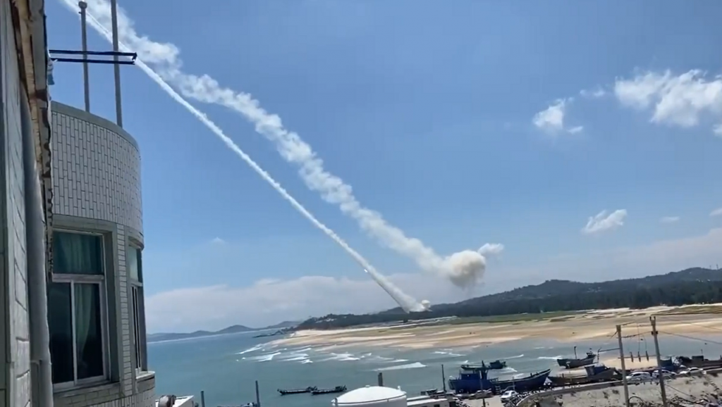 Kina nastavila kontroverzne vojne vježbe oko Tajvana