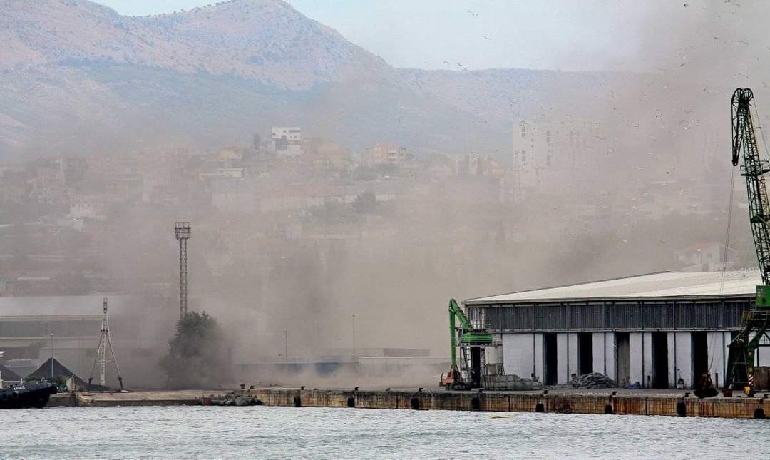 Vranjičani uputili pismo institucijama: "Emisije štetne prašine i dalje su opasne!"