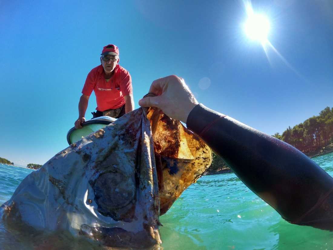 Uvala u Premanturi očišćena od otpada