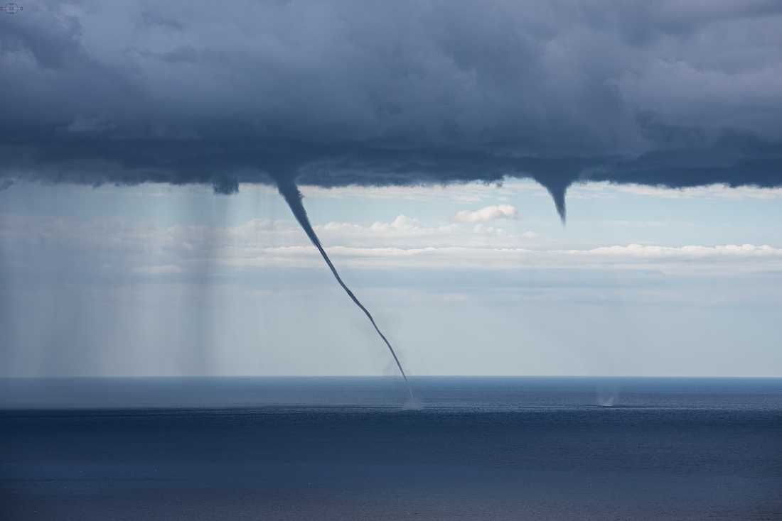 FOTO Lošinjski fotograf uhvatio dramatične scene plesa pijavica na pučini