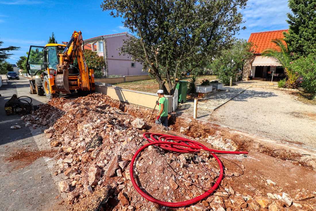 Vir modernizira javnu rasvjetu
