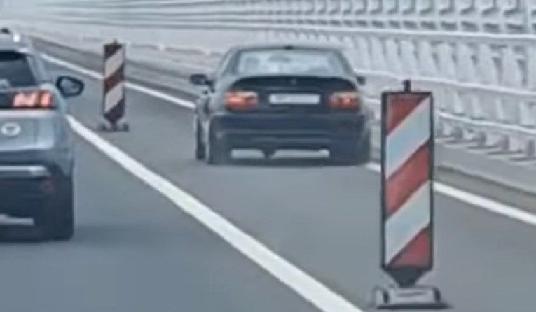 Divljak koji je BMW-om pretjecao kolonu na Pelješkom mostu, ubio djevojčicu u Orebiću vozeći motocikl!