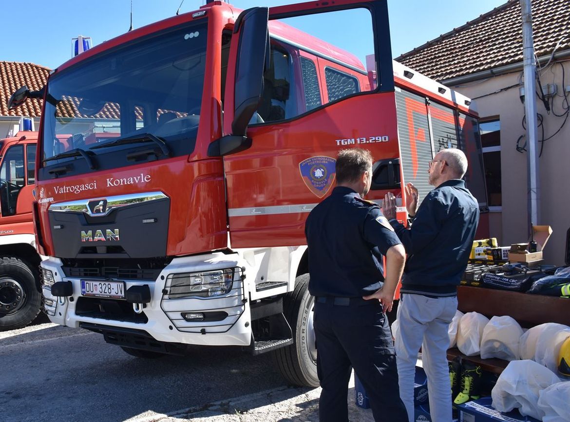 Općina Konavle EU sredstvima osigurala vatrogascima dva interventna vozila i opremu