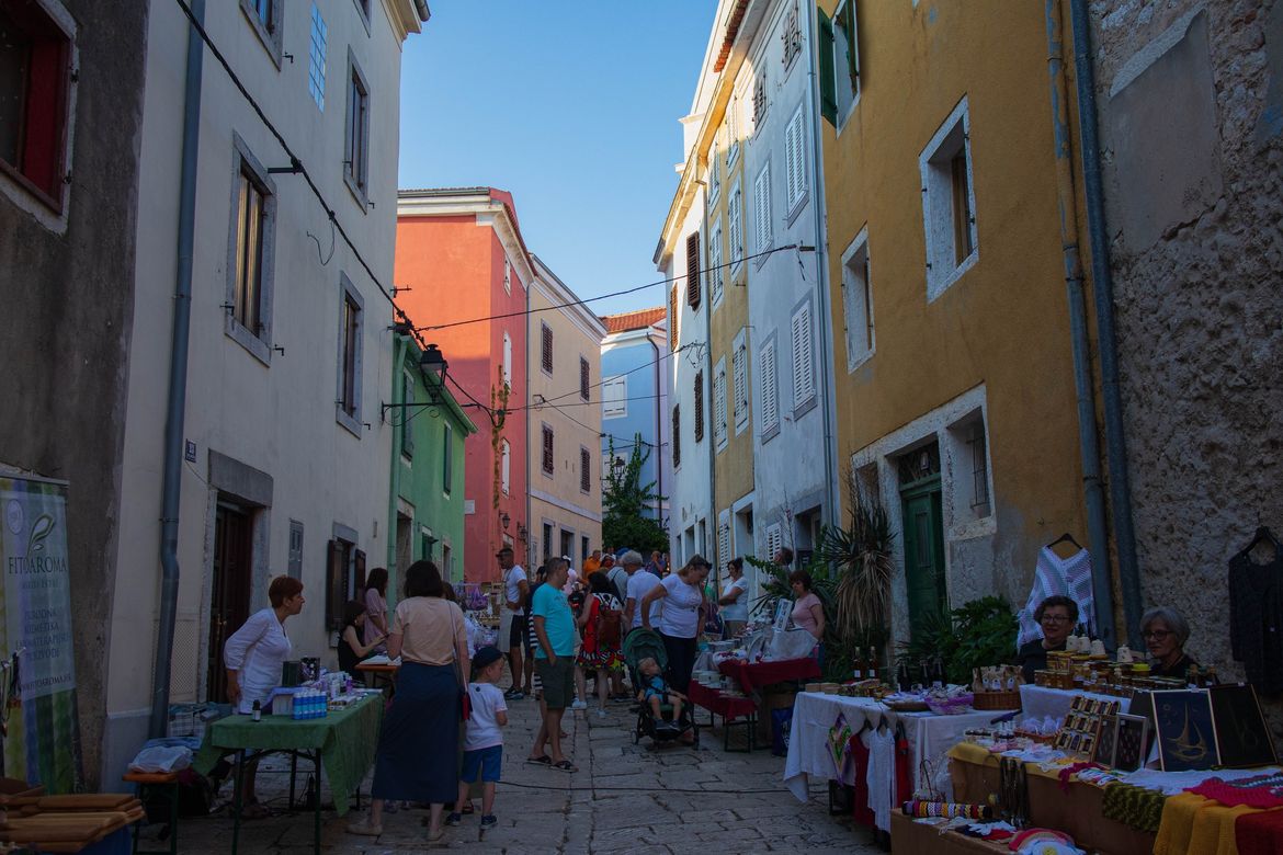 FOTO Vrsarski sajam oživio kulturnu i povijesnu baštinu Vrsara