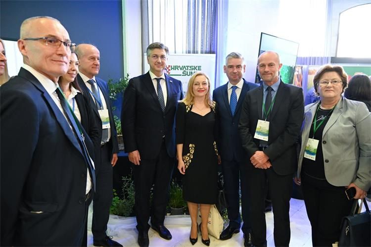 FOTO Plenković na svečanom otvorenju konferencije ''3. Dani poljoprivrede, ribarstva i šumarstva"