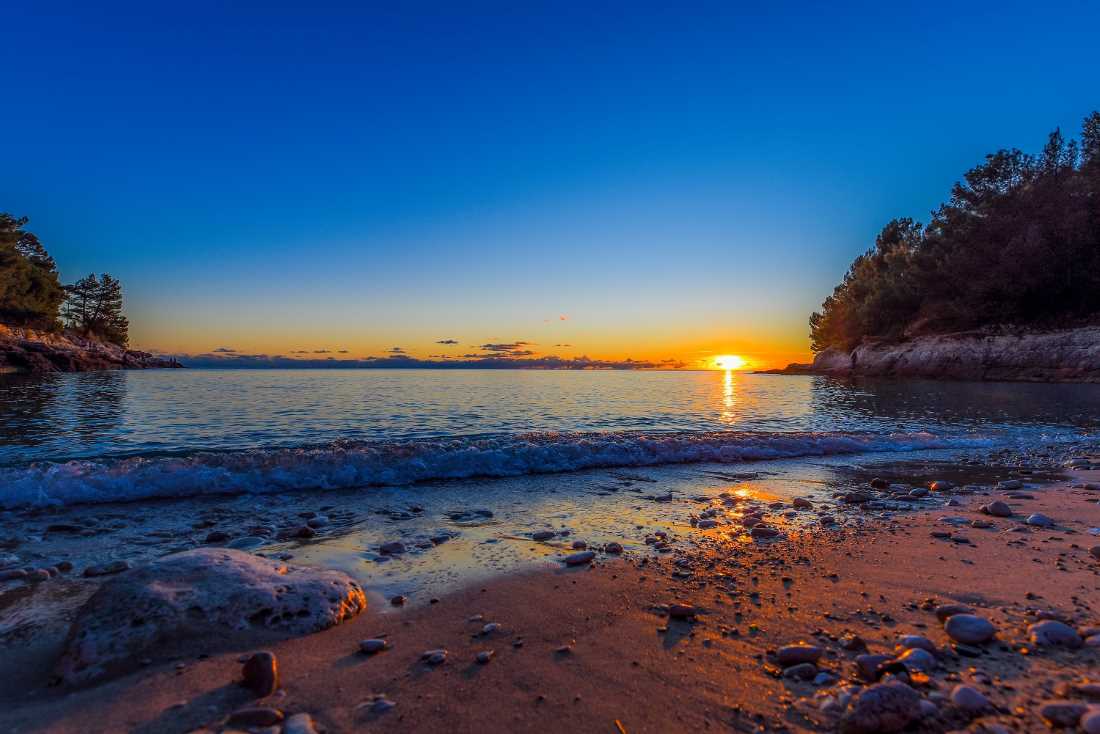 PROPAO REFERENDUM U PULI Za odlučivanje o šetnici i zelenom pojasu uz more izišlo premalo glasača