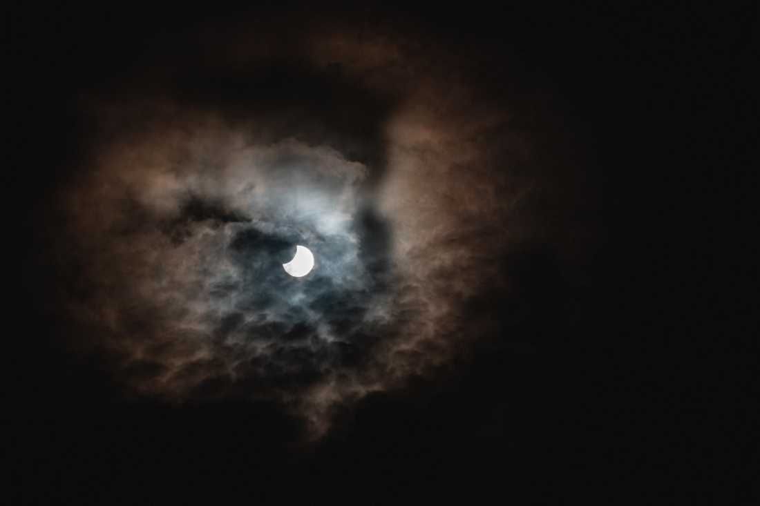 FOTO Jeste li vidjeli pomrčinu? Evo pogleda iz Šibenika...