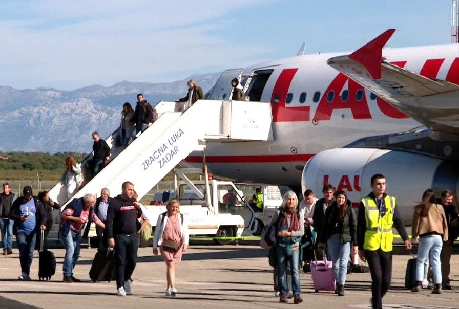Zadarska zračna luka ne samo da je dobila milijuntog putnika već će i postati prva zelena zračna luka