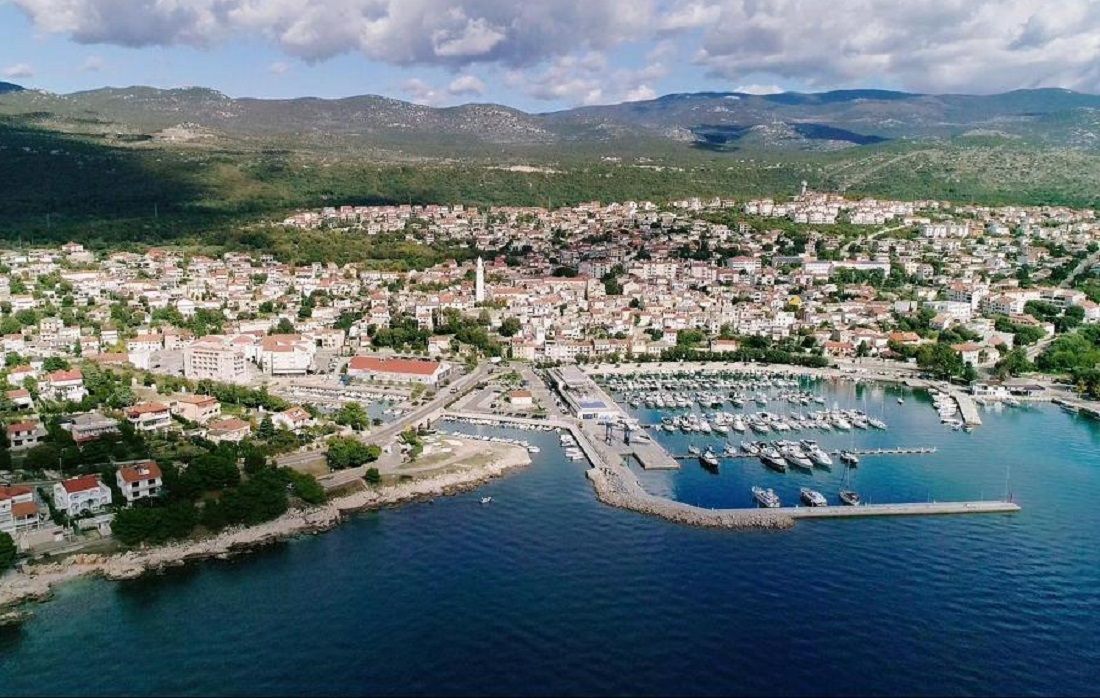 Novi vezovi i dulji lukobran u Novom Vinodolskom