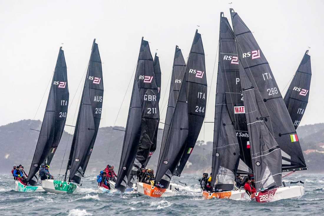 Svjetsko prvenstvo klase RS21: Buran vikend u Biogradu, Talijani u vodstvu