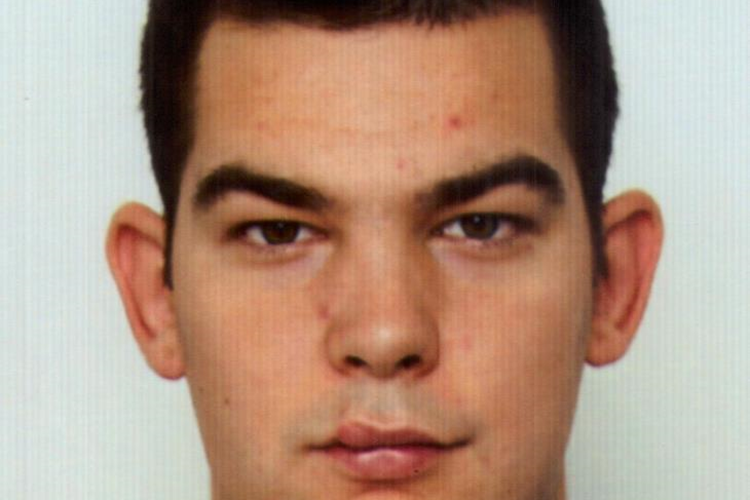 Ovo je divljak koji je policajca oborio Golfom, pa pobjegao!