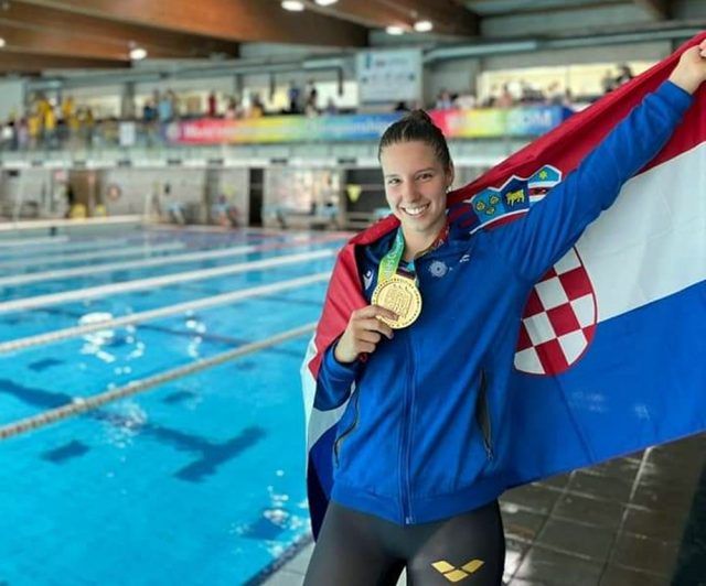 BRAVO! Plivačica Sveučilišta u Zadru osvojila zlatnu medalju u Barceloni!