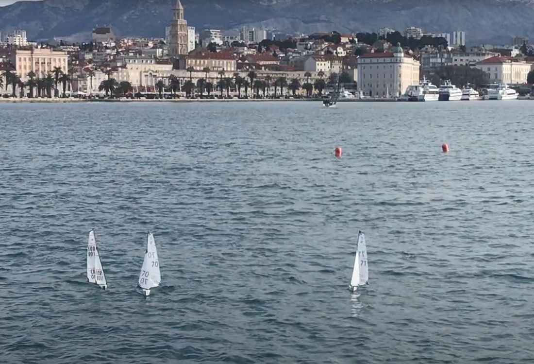 VIDEO Prvenstvo Hrvatske za klasu Dragon Force 65 u splitskoj luci