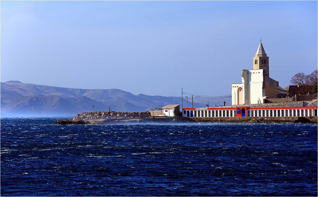 Crveno i narančasto upozorenje za Velebitski kanal i Kvarner