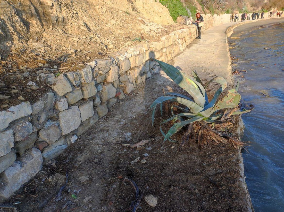 Bura napravila štetu, šetnica na Firulama je opasna za ljude