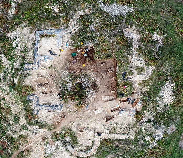 FOTO Izložba "Mukoše – mjesto doticaja svjetova"  prikazuje važnost ovog izuzetnog šibenskog lokaliteta