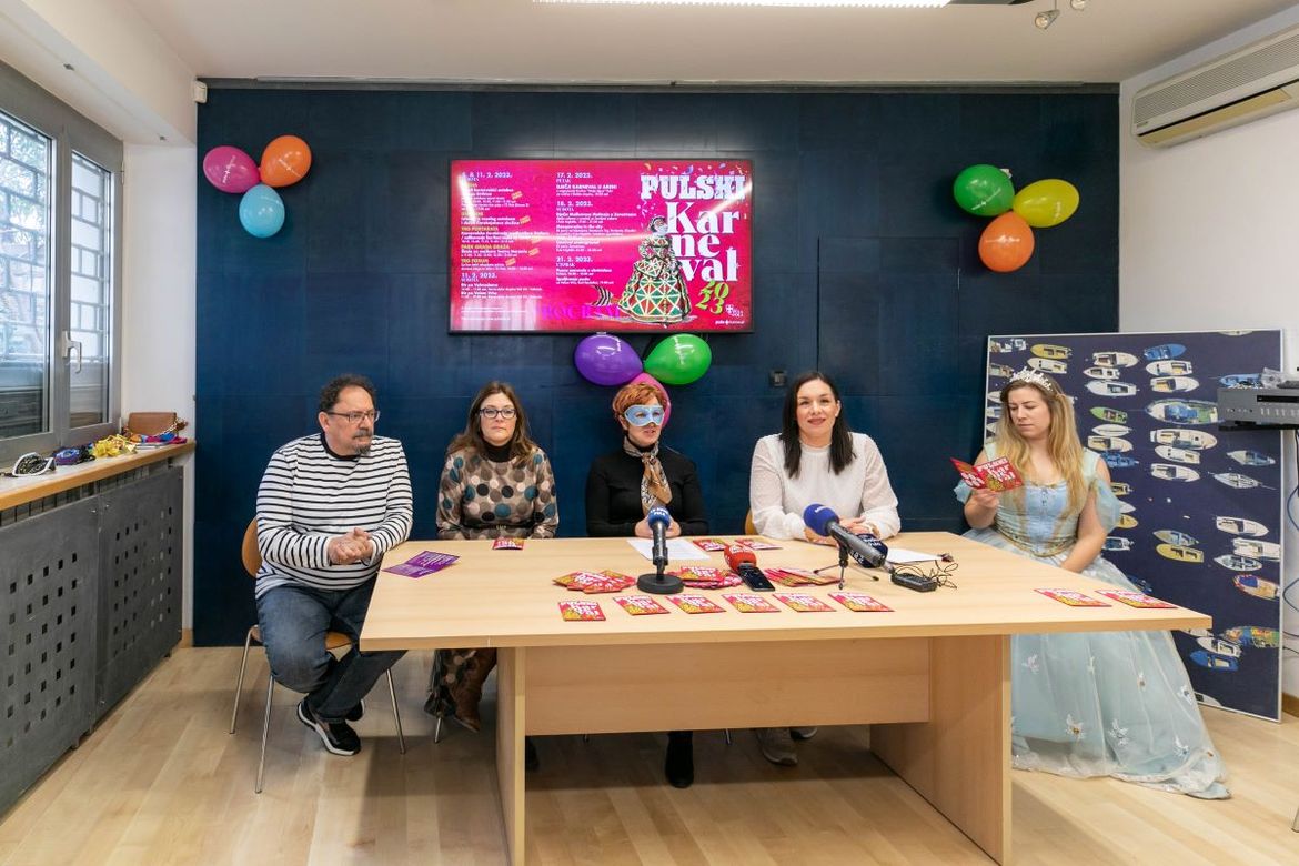 Kad pulske maškare preuzmu ključeve grada, počinje peto godišnje doba - Doba veselja i ludiranja za velike i male