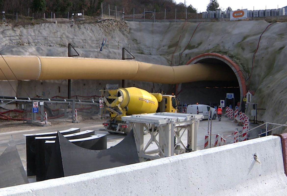 Prva vozila kroz drugu cijev tunela Učka trebala bi proći sredinom 2024. godine