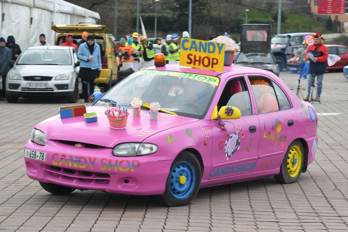 FOTO: Rally maškaranih oktanaca projurio rutom od Halubja do Liburnije