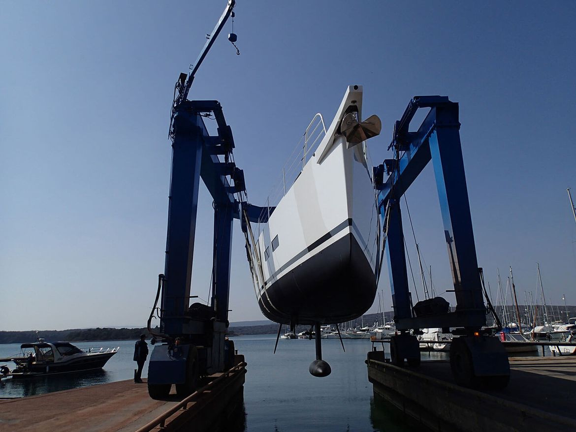 Navozi u brodogradilištu Punat odlaze u povijest - Ustupaju mjesto travel-liftu, prvom takvom na Mediteranu