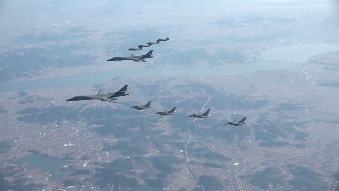 FOTO/VIDEO SAD održale zajedničke zračne vježbe s Južnom Korejom i Japanom