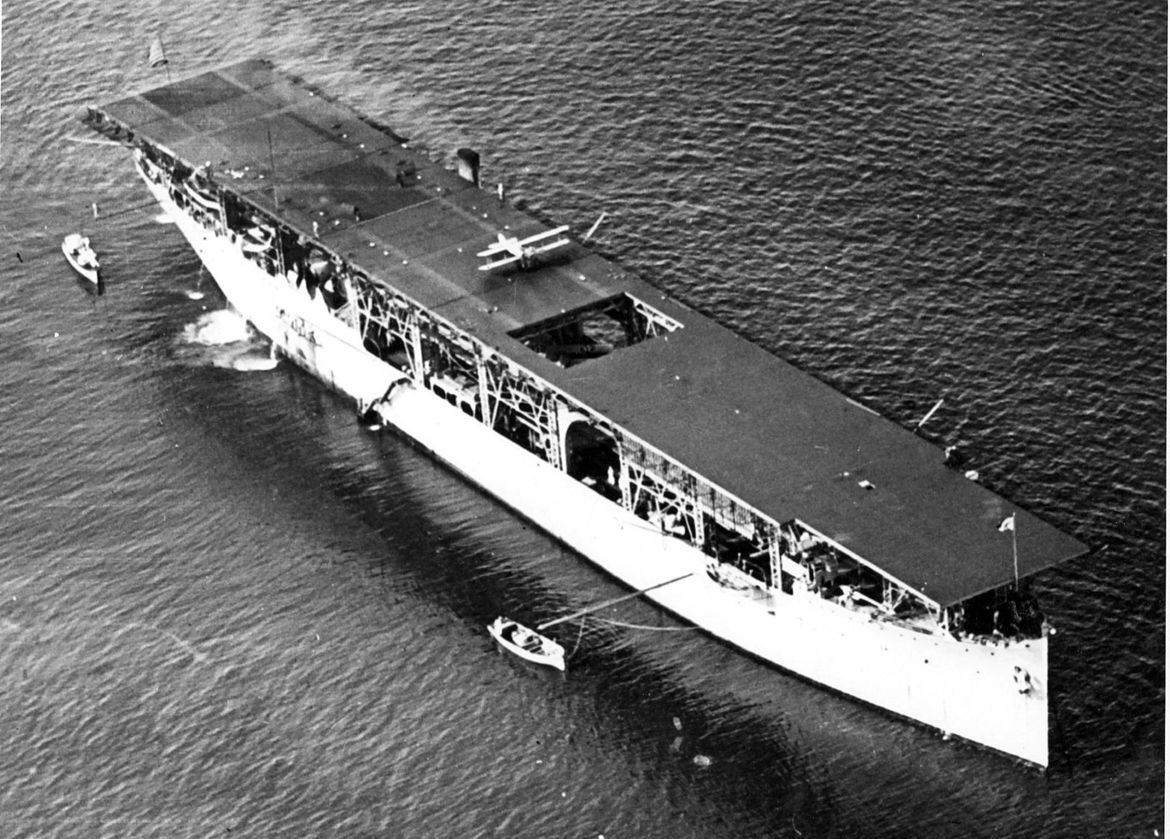 Prvi američki nosač aviona na krmi je imao kućicu za golubove pismonoše