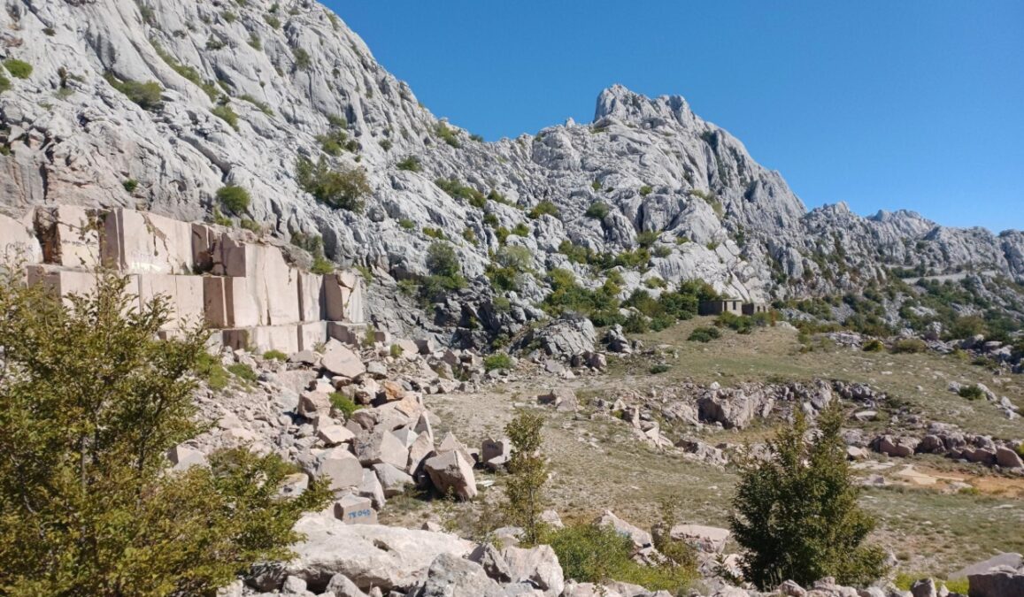 Zaštićeni lokalitet Tulovih greda ipak neće biti nagrđen kamenolomom