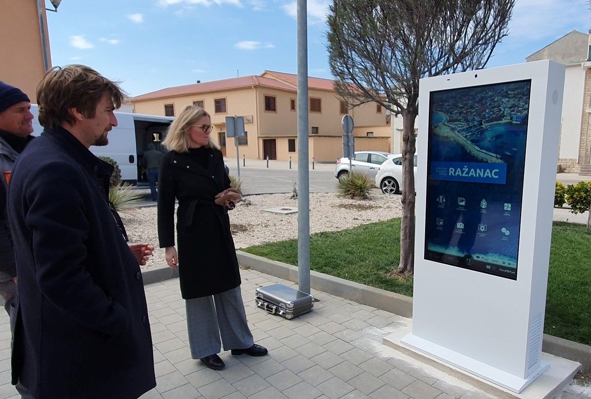 U Ražancu postavljen interaktivni info kiosk koji promovira maritimnu baštinu