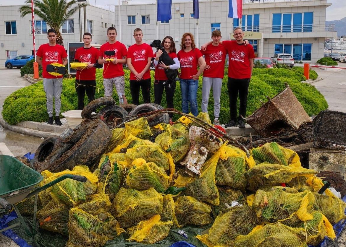 Učenici  Pomorske škole u Splitu predstavljaju našu zemlju u Europskom parlamentu