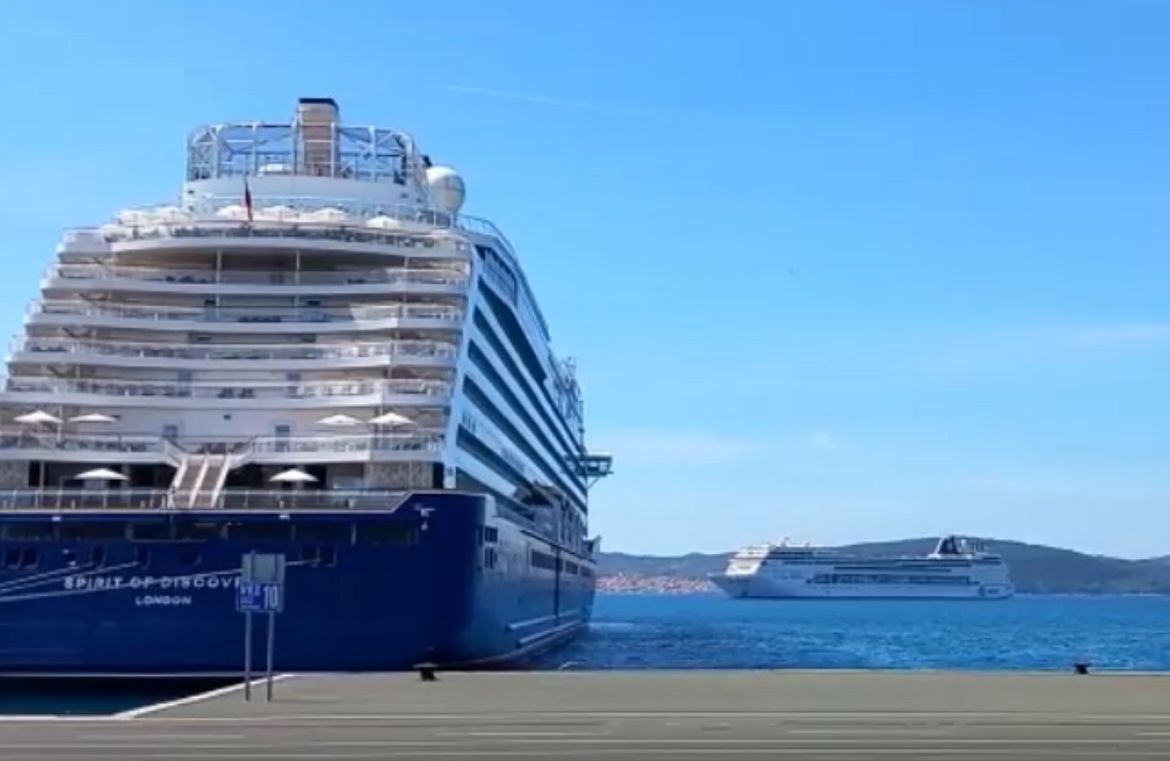 U Zadar stigla dva kruzera s oko tri tisuće gostiju