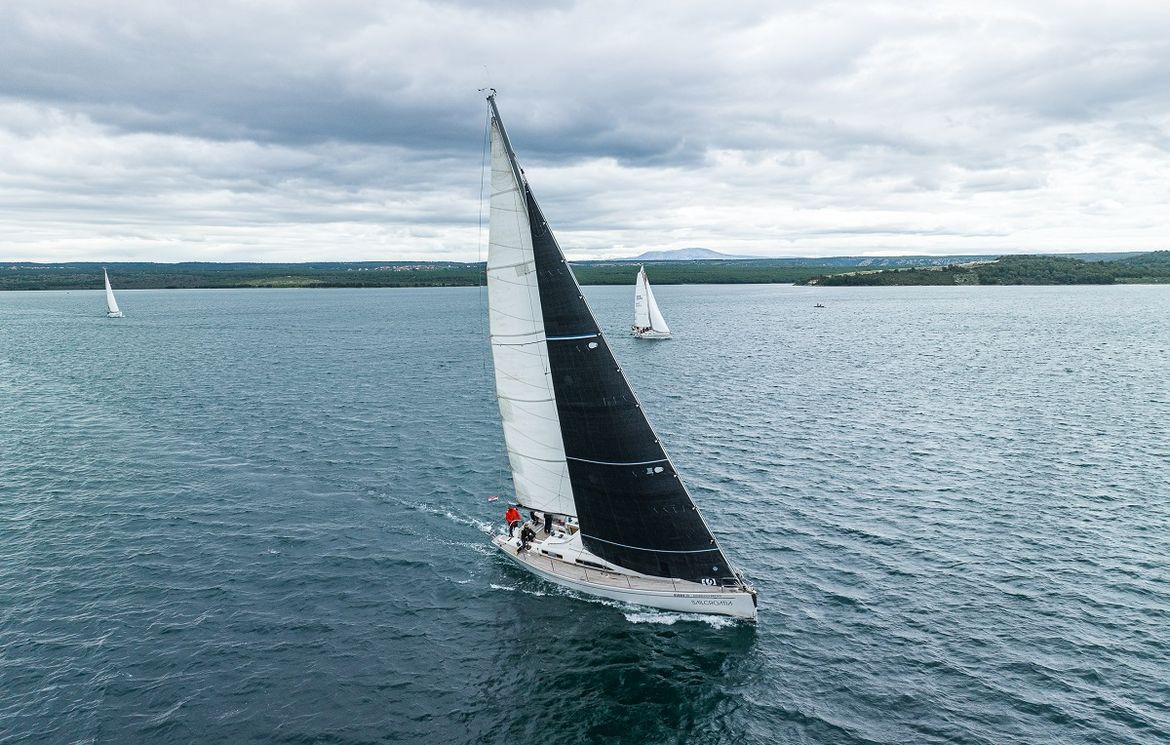 Na Prokljanskom jezeru održana treća po redu Skradinska regata krstaša