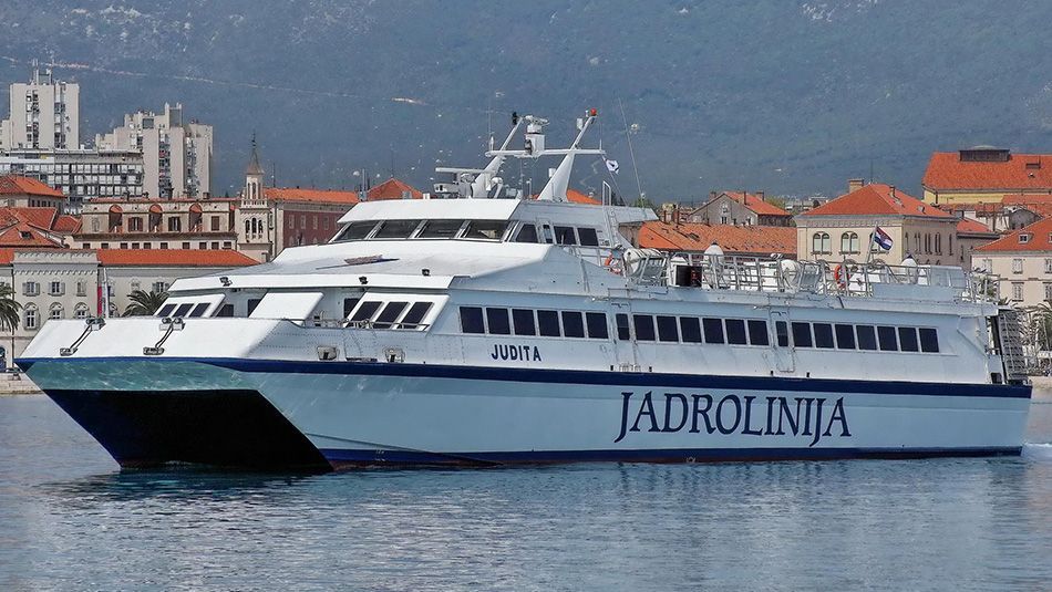 Jadrolinija kupuje dva katamarana - Uvjeti: "Starost do 5 godina, aluminijski trup i kapacitet od bar 300 putnika"