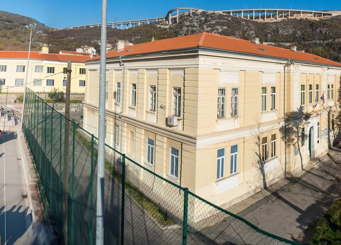 Maturanti nautičkog smjera Pomorske škole Bakar proslavili su 50. godišnjicu mature