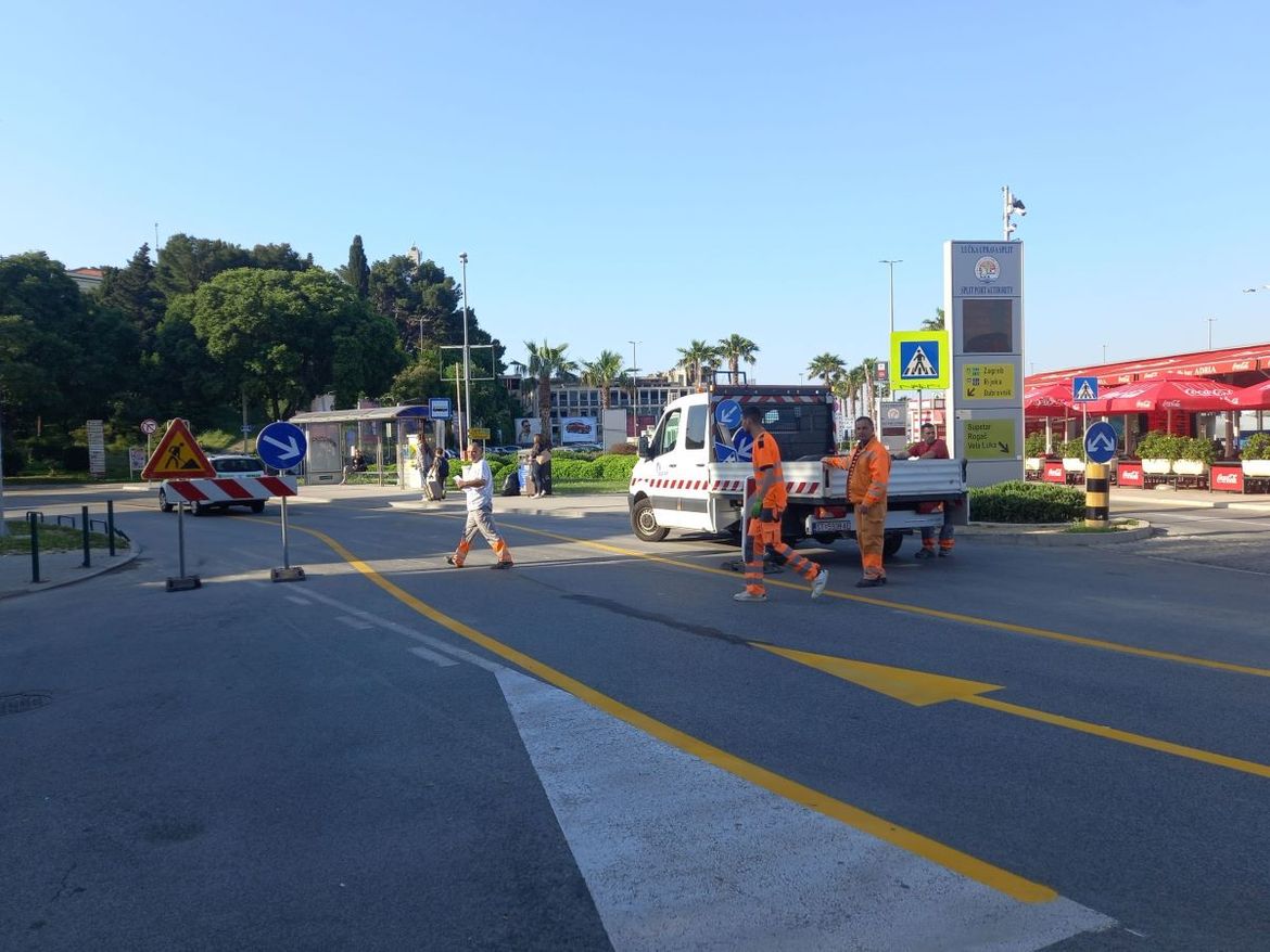 Počeli radovi na ponovnoj uspostavi dvosmjernog prometa u splitskoj Gradskoj luci