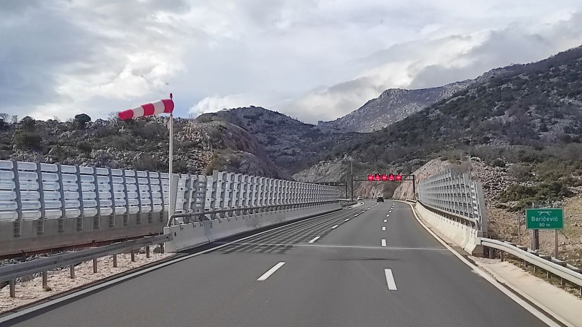 Bura, odroni, izvanredni događaji - Ovo je trenutno stanje na cestama