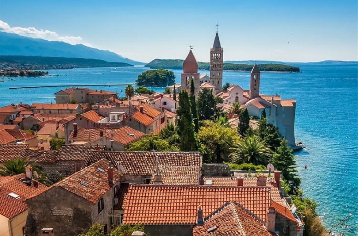 U ožujku za 34,7% više dolazaka i za 21,0% više noćenja turista nego u ožujku 2022.