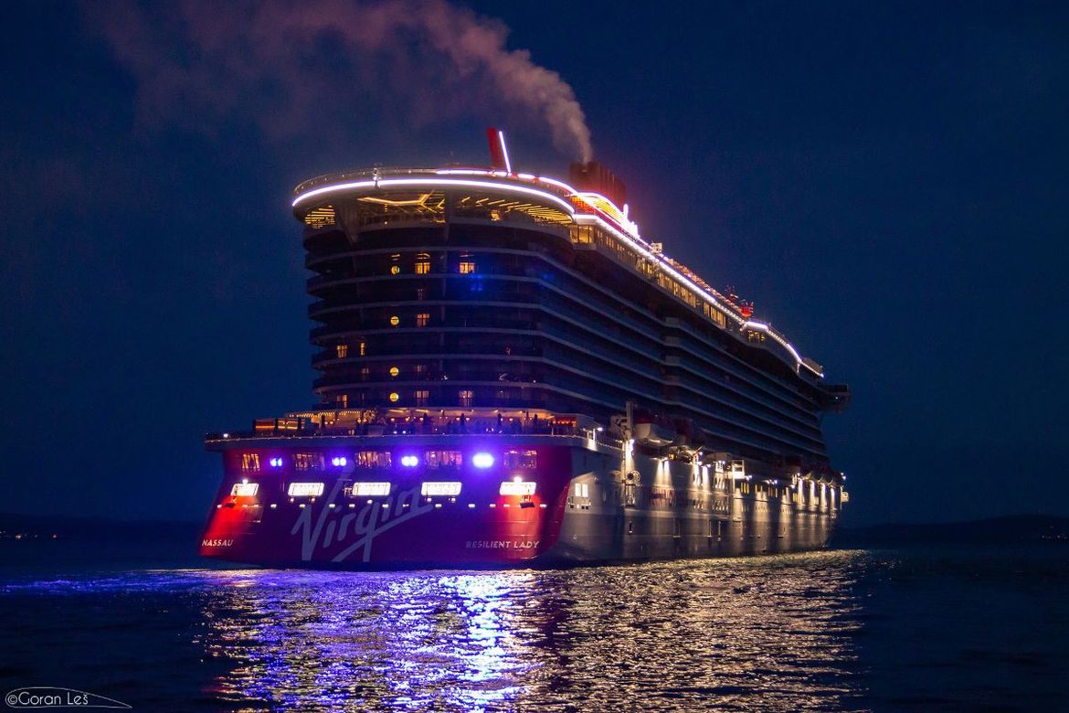 FOTO Golemi kruzer isplovio iz Splita