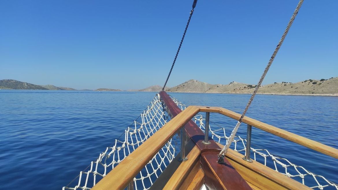 PRIMJER KORNATA Kako izbjeći negativne posljedice masovnog turizma?