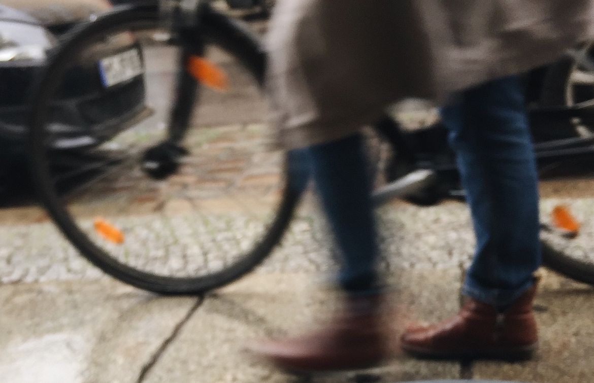 Slovenac u Opatiji skinuo skupi električni bicikl s parkiranog vozila i ukrao ga